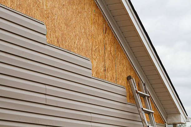 24/7 Emergency Siding Contractor experts in Clinton, WA